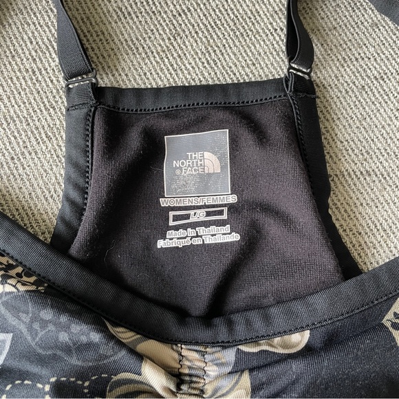 The North Face Cami Tank Top Size L Black W/ Floral Print Adjustable Straps - Picture 3 of 4